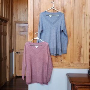 Nine West V-Neck Metallic Tunic Knit Sweater Bundle, Medium, Pink & Silver Grey